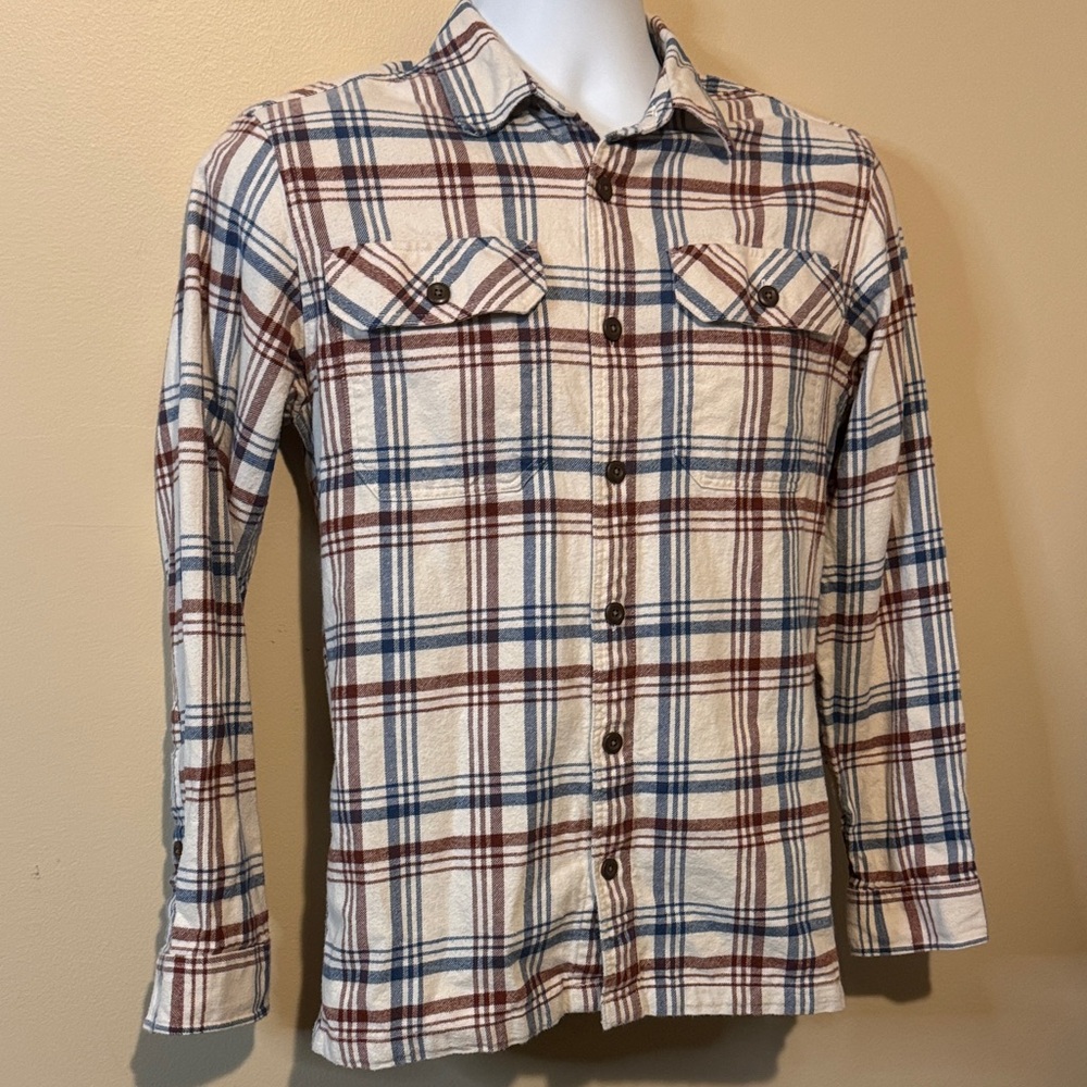 Patagonia Cream and Blue Plaid Button Down Shirt - Picture 2 of 9